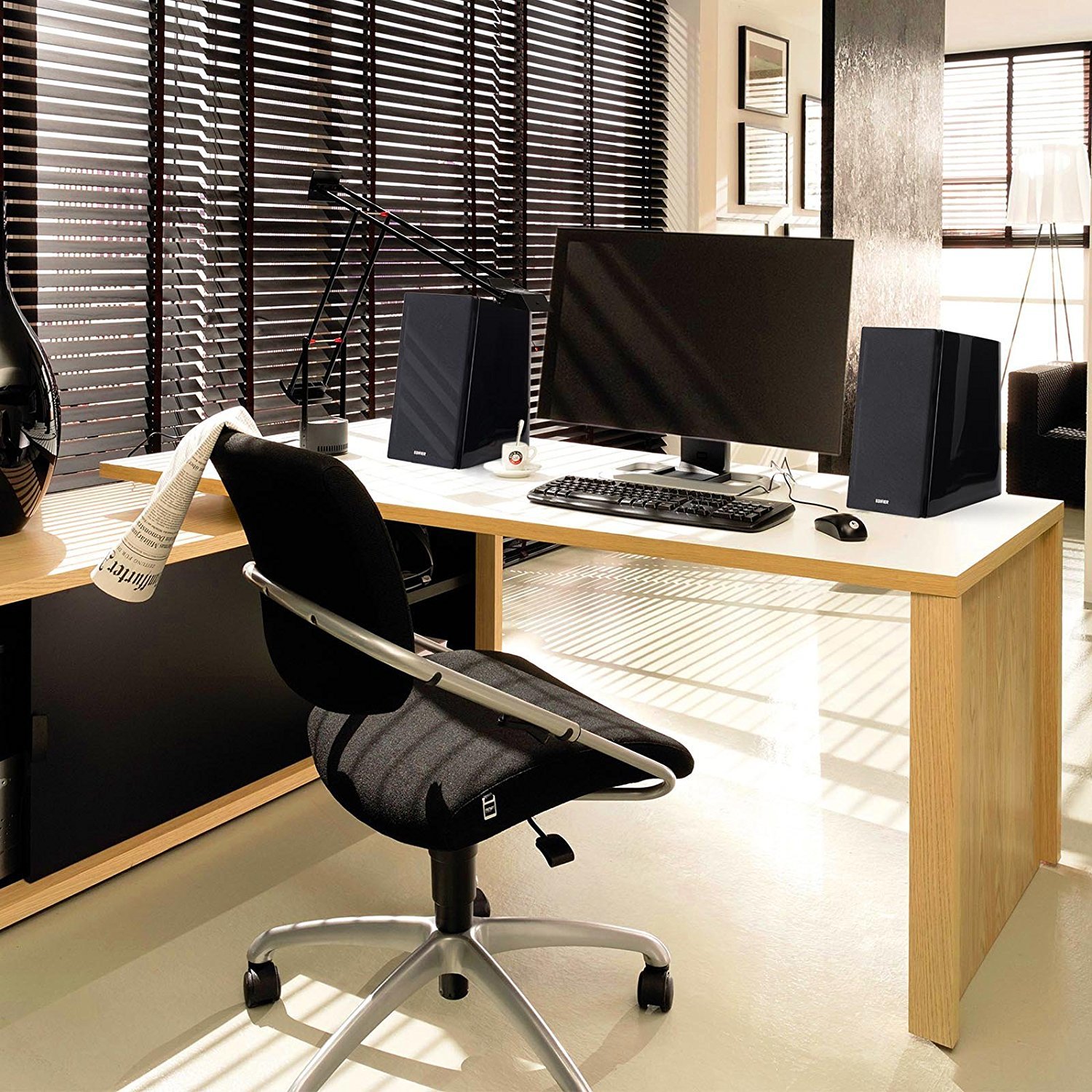 Edifier R2000DB 2.0 Lifestyle Speakers with Bluetooth image