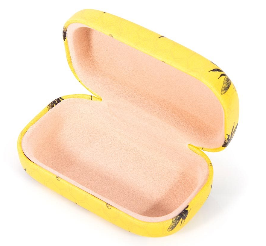 Travel Case Bees at Mighty Ape Australia