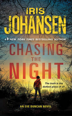 Chasing the Night by Iris Johansen image
