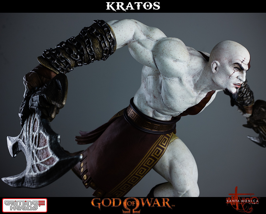 God of War Lunging Kratos 1/4 Statue image