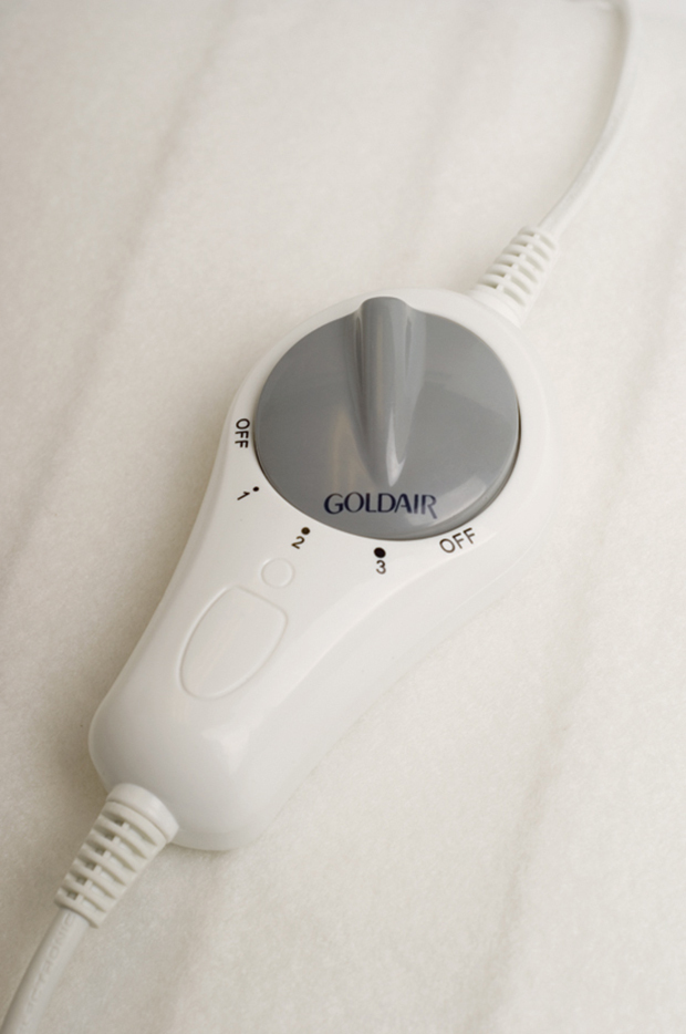 Goldair Fitted Electric Blanket (Double/Queen) at Mighty Ape NZ