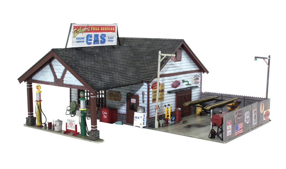 Woodland Scenics HO Scale - Ethyl's Gas & Service