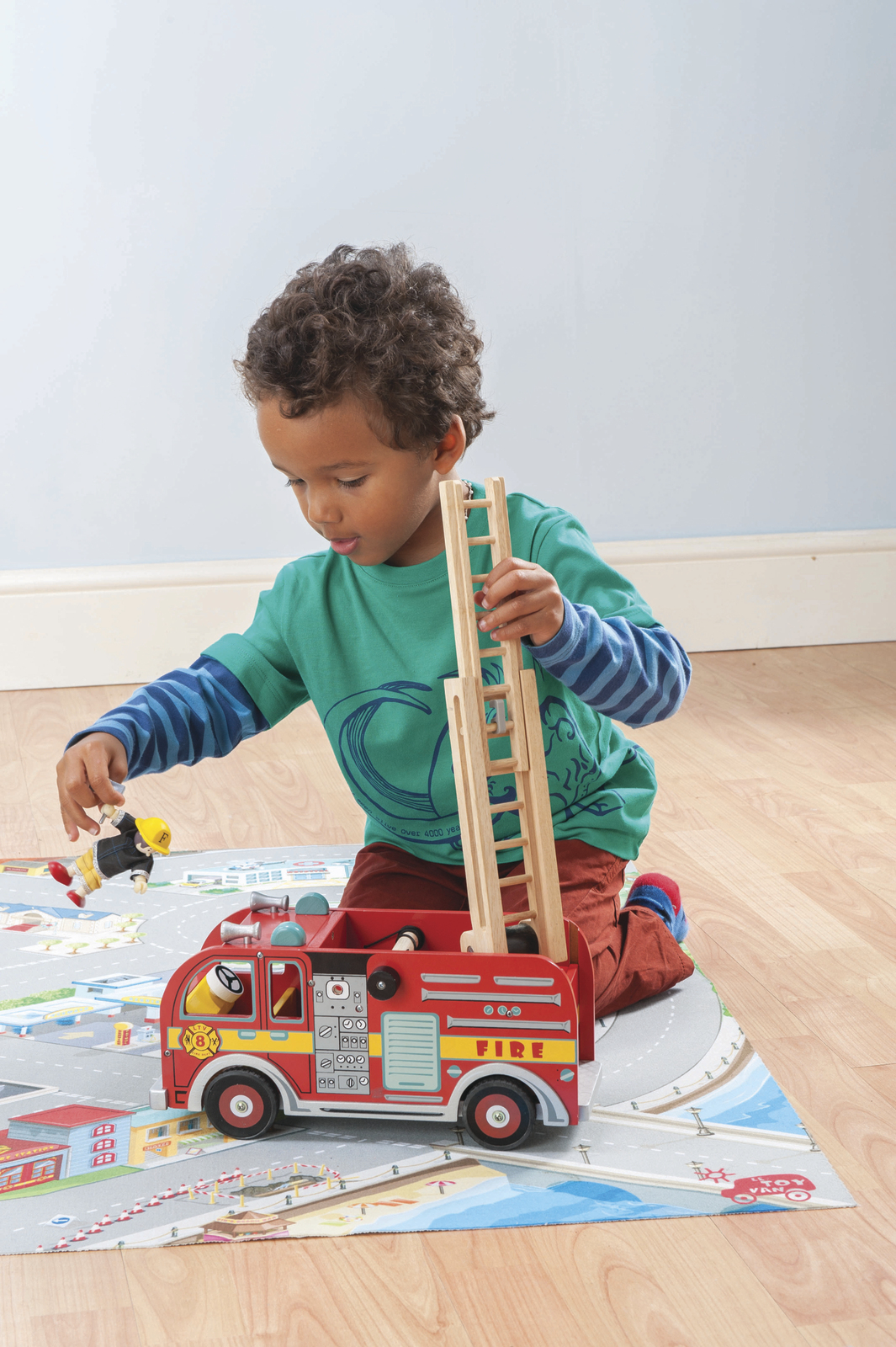 Le Toy Van: Budkins - World Fire Engine Set image