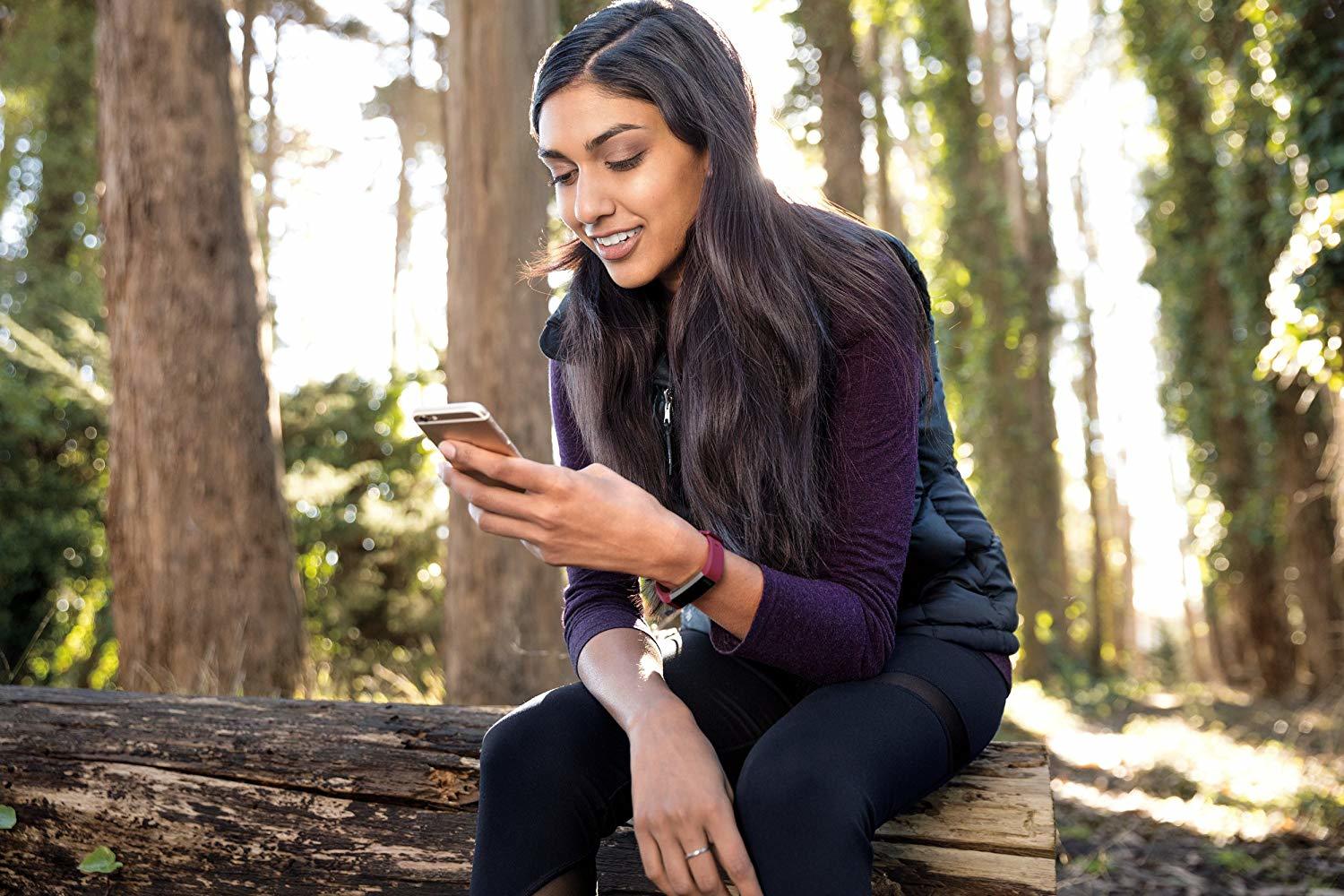 Fitbit Alta HR Fitness Tracker - Fuchsia Small image