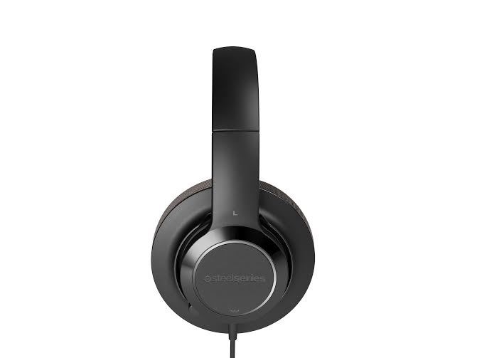 SteelSeries Siberia P100 Gaming Headset on PS4