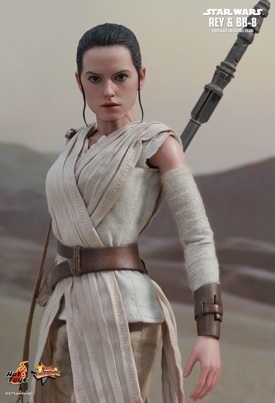 Star Wars: The Force Awakens - 12" Rey (Jakku) Figure image