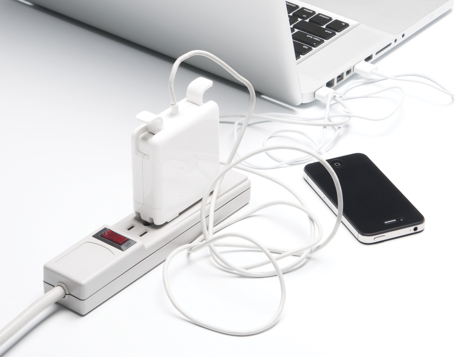 Bluelounge CableBox Mini Cable Management Solution - White image