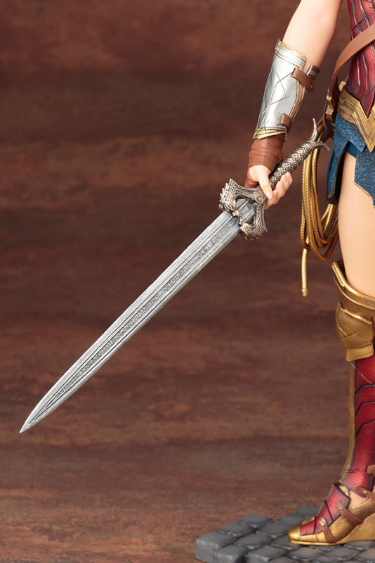 DC Comics: 1/6 Wonder Woman - Artfx+ Figure Set