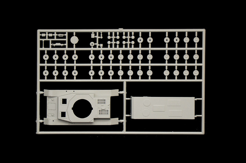 Italeri 1/72 Flakpanzer Wirbelwind - Scale Model Kit image