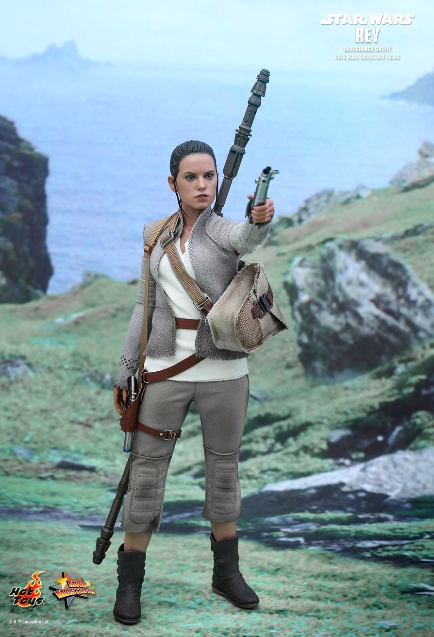 Star Wars: Rey (Resistance Outfit) - 11" Articulated Figure