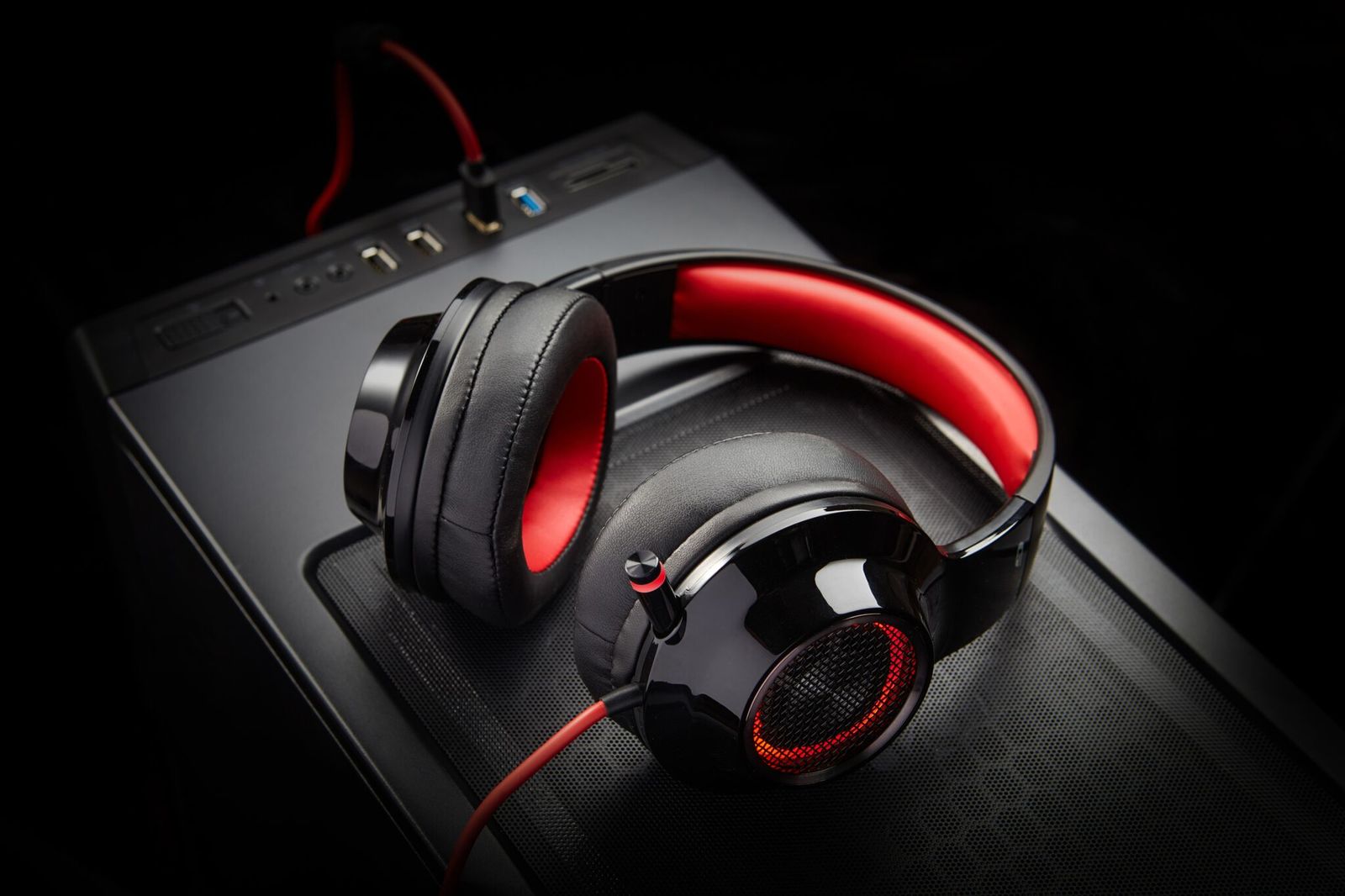 Edifier G4 Gaming Headset - Red (PC & PS4) for image