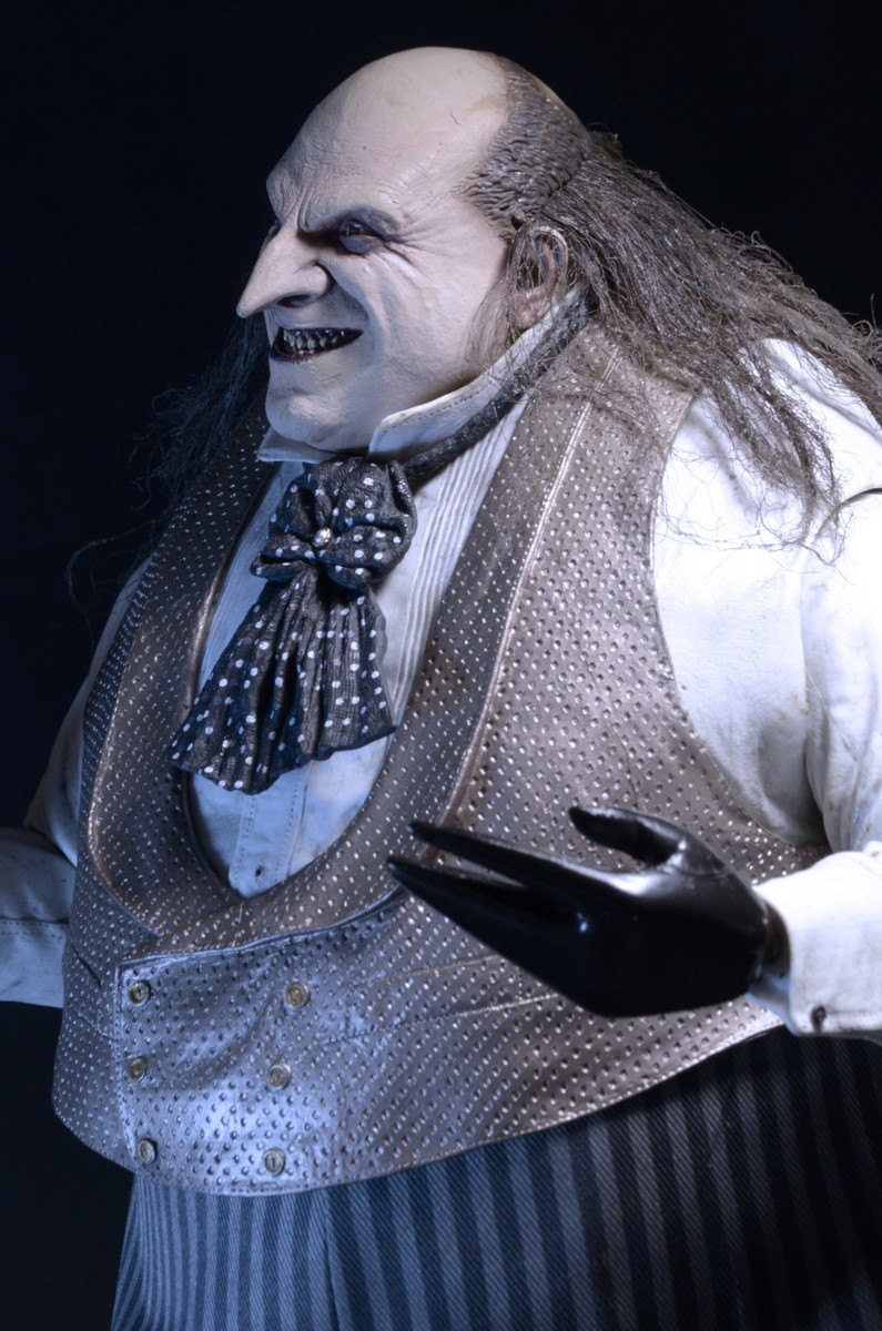 Batman Returns - Mayoral Penguin 1:4 Scale Figure image
