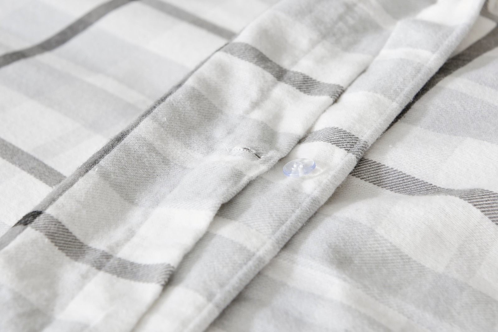 Ovela Check Print 150GSM Flannelette Quilt Cover Set (Queen, Grey) at