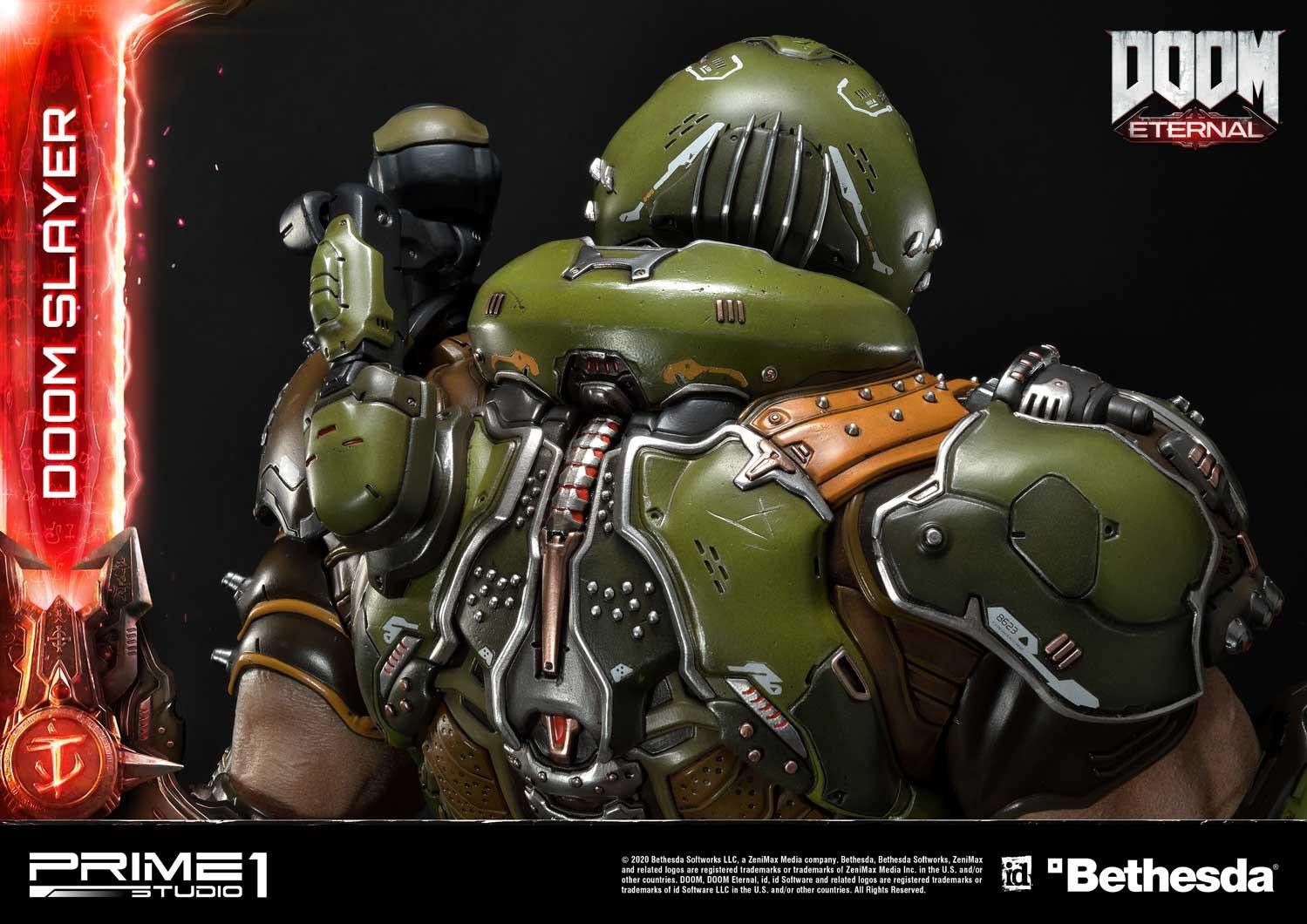 Doom: Eternal - Doom Slayer [Deluxe] - 43" Premium Statue