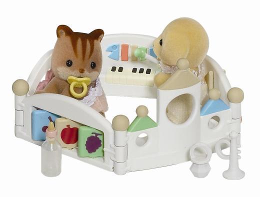 Sylvanian Families: Baby Let's Play Playpen image