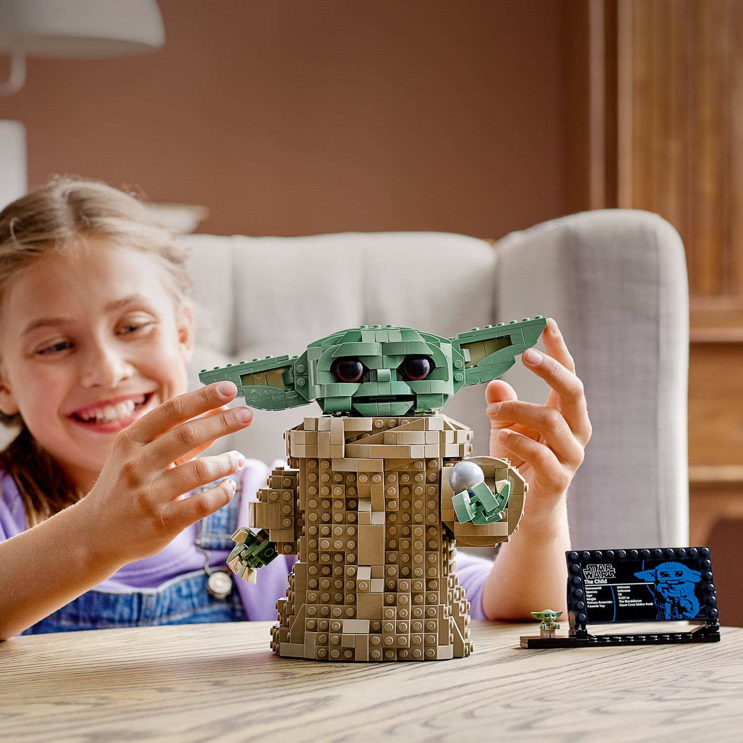 LEGO: Star Wars The Mandalorian - The Child (75318) image