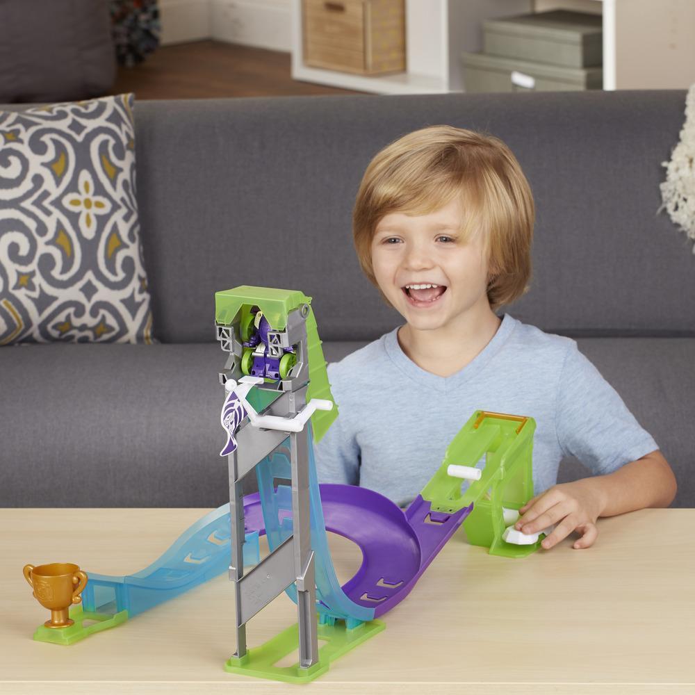 Transformers: Rescue Bots - Blurrs Reverse Raceway image