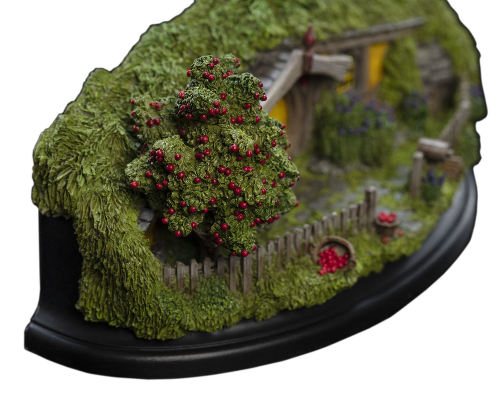 The Hobbit: 13 Apple Orchard - Hobbit Hole Statue