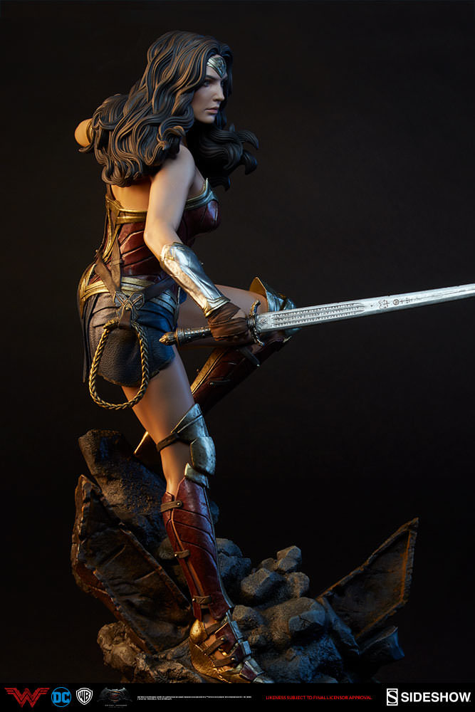 Wonder Woman - 20" Premium Format Figure image