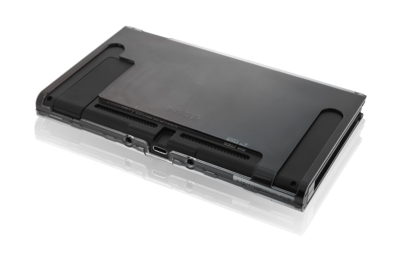 Nyko Switch Thin Case (Smoke) on Switch