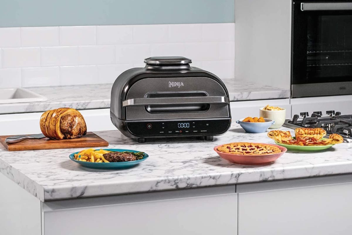 Buy Ninja Foodi Smart XL AG551 Grill & Air Fryer at Mighty Ape NZ