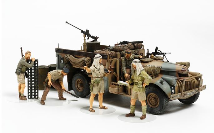 Tamiya 1:35 LRDG Command Car with 6 Figures image