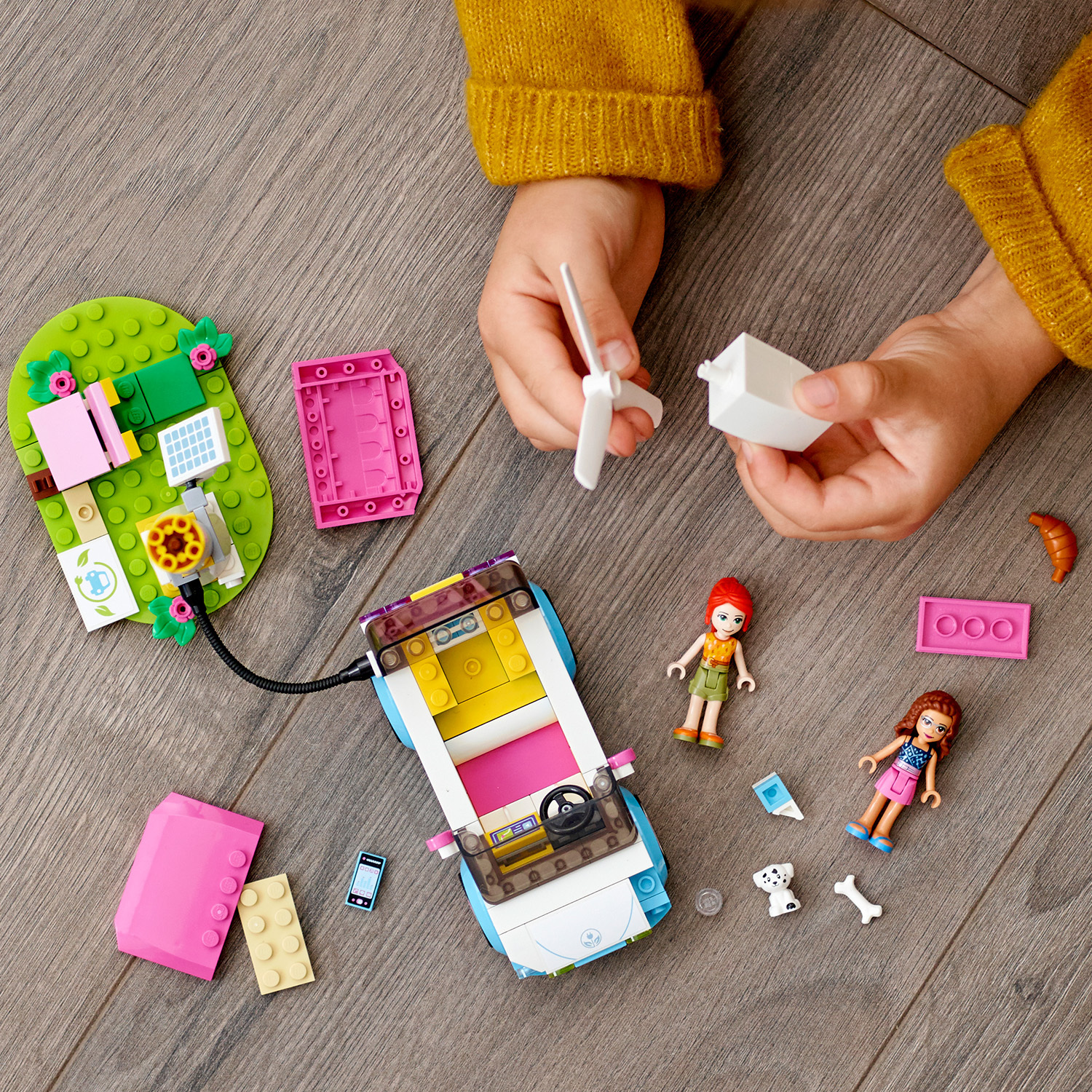 LEGO Friends: Olivia's Electric Car (41443) image