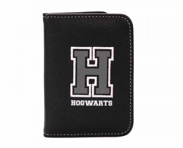 Harry Potter: Travel Pass Holder - H For Hogwarts image