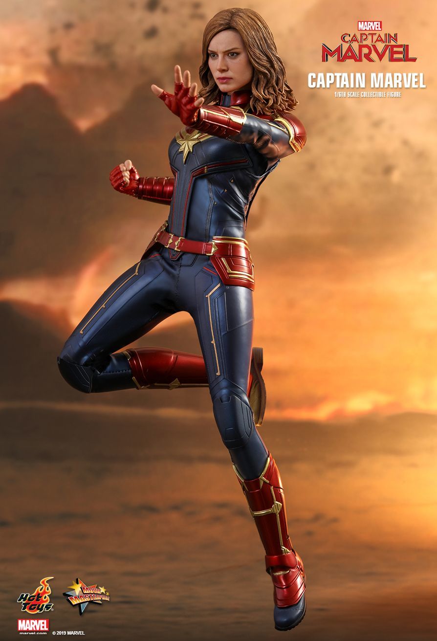 Captain Marvel - 12" Articulated Figure image