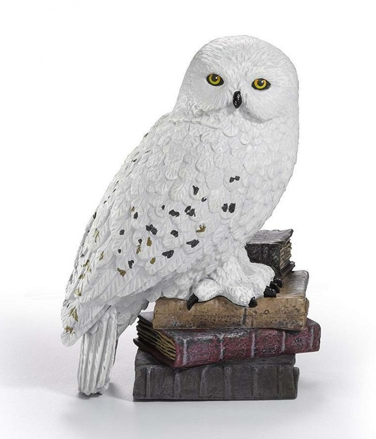 Harry Potter: Magical Creatures Diorama - Hedwig (No.1) image