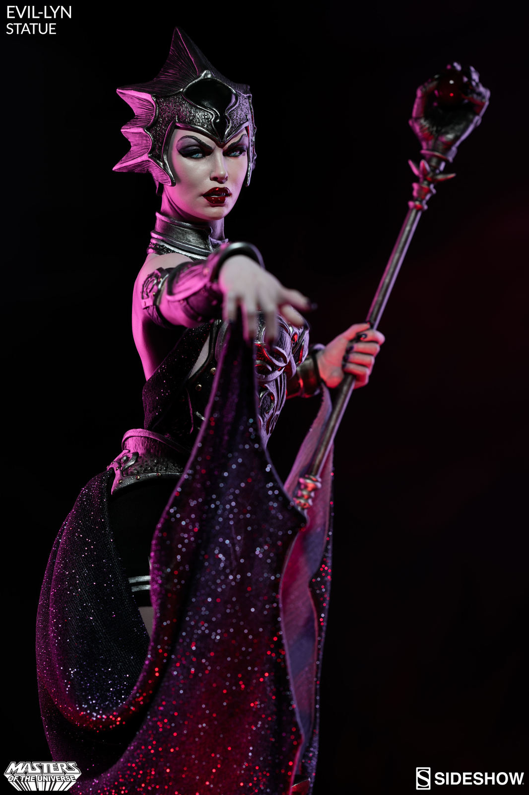 Masters of the Universe - Evil Lyn 21" Statue