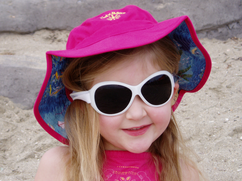 Baby Banz Retro Sunglasses (Cool White) image