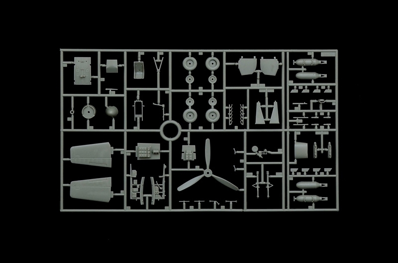 1:48 A-36 Apache - Model Kit image