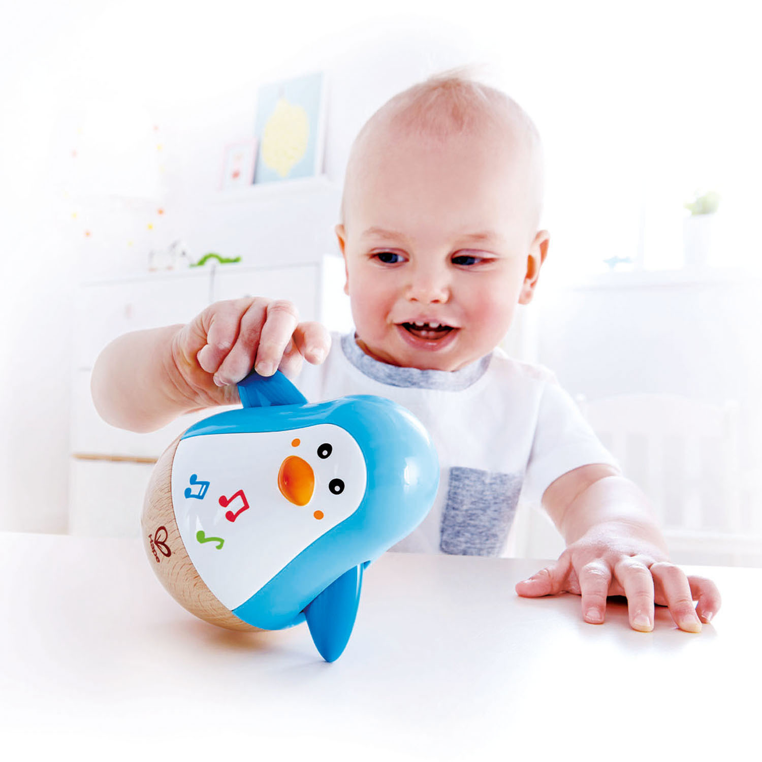 Hape: Penguin Musical Wobbler image