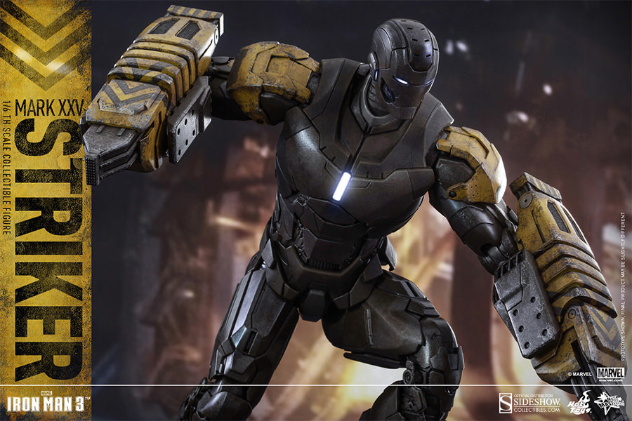 Marvel: Iron Man (Striker Suit) - 12" Articulated Figure image