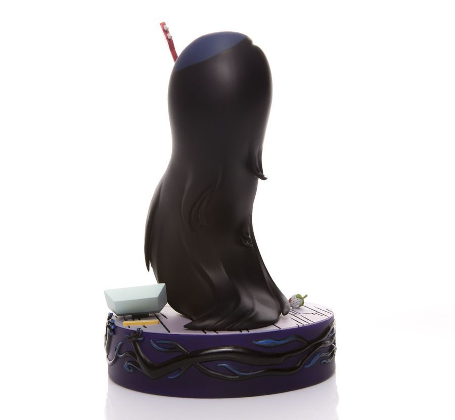 Adventure Time - Marceline the Vampire Queen Statue