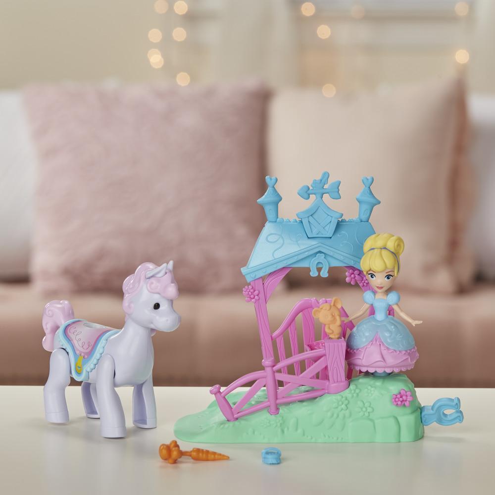 Pony Ride Stable - Magical Movers Playset image