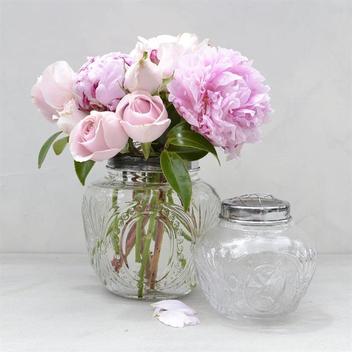 Vintage Flower Globe at Mighty Ape NZ