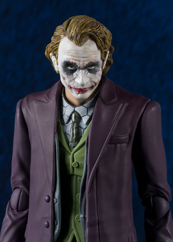 Batman: Joker (The Dark Knight Ver.) - S.H.Figuarts Figure