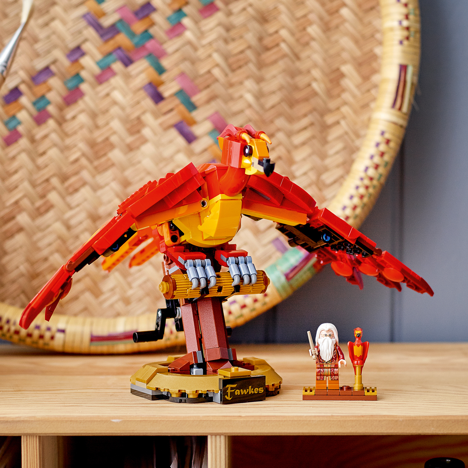 LEGO Harry Potter: Fawkes, Dumbledore’s Phoenix (76394) image