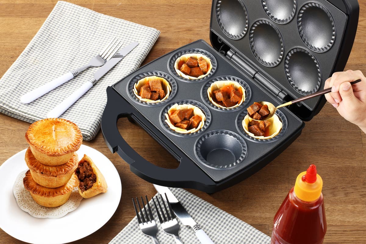 Kogan: 6 Mini Pie Maker image