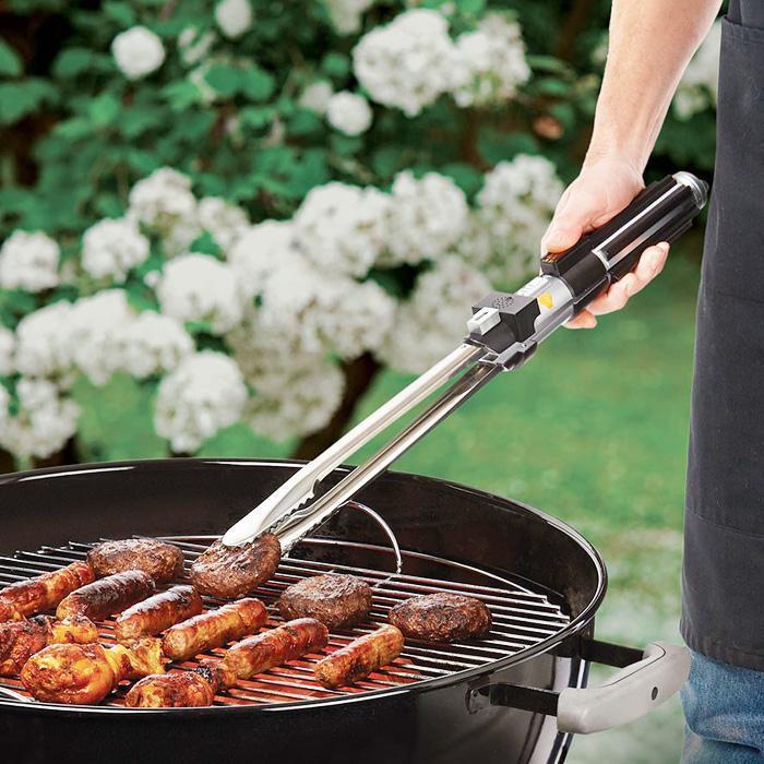 Star Wars Lightsaber BBQ Tongs at Mighty Ape Australia
