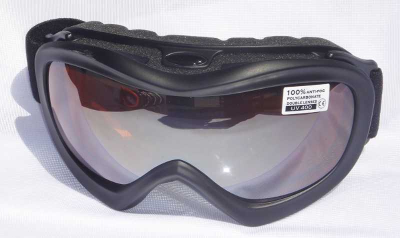 Mountain Wear Adult Goggles: Black (G1474D)