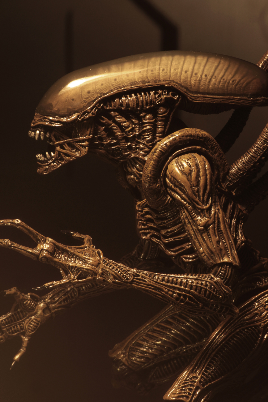 Aliens Resurrection: Xenomorph Warrior - 9″ Articulated Figure image