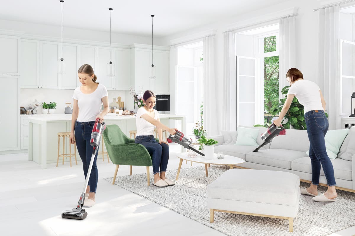 Kogan: C7 Cordless Stick Vacuum Cleaner image