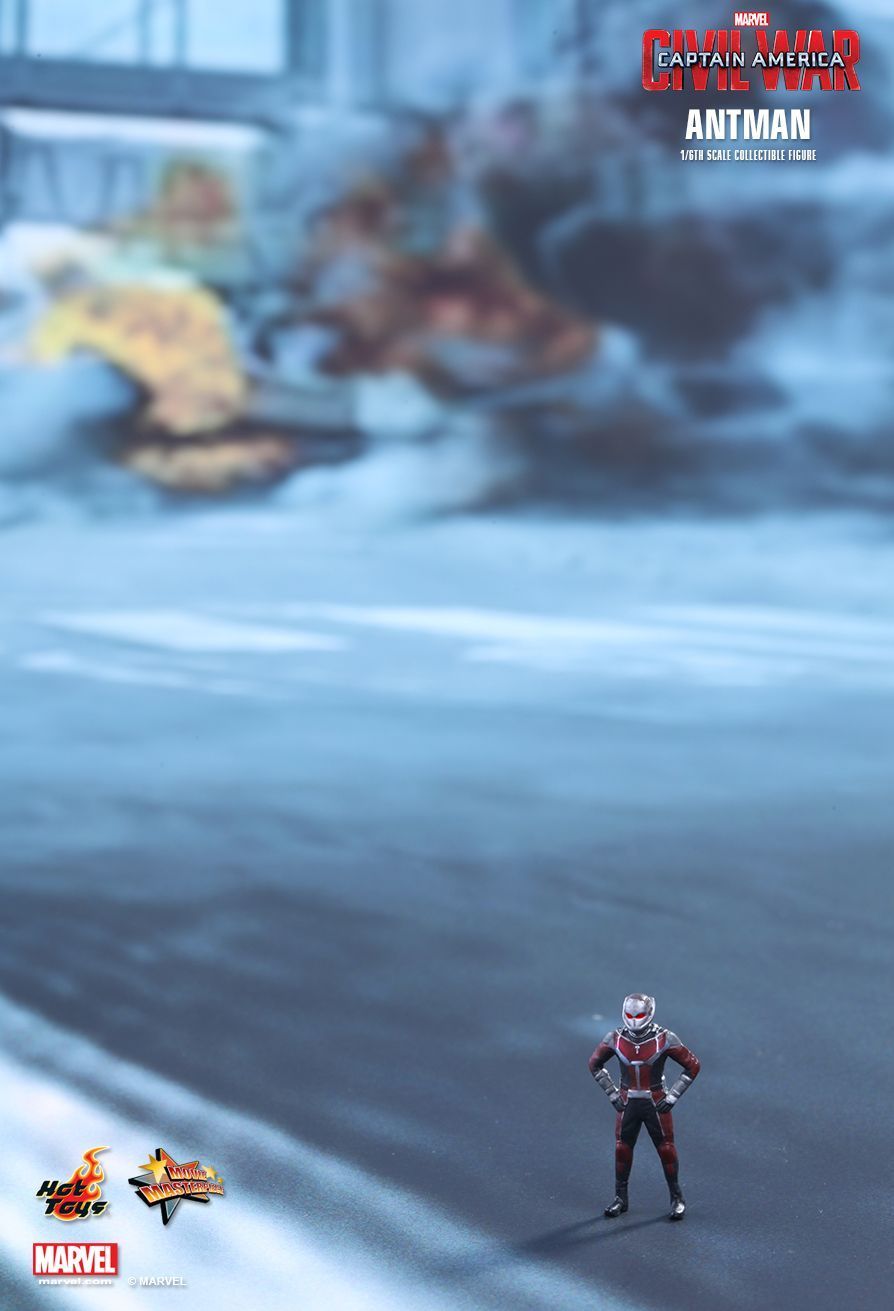 Captain America 3: Civil War - Ant-Man 12" Scale Figure image