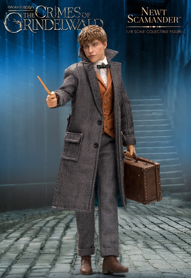 Fantastic Beasts 2: Newt Scamander - 1:8 Scale Articulated Figure image