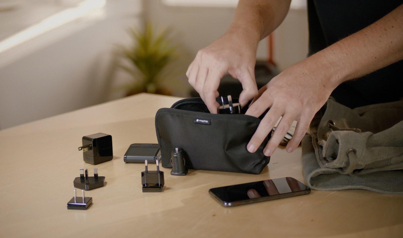 Mophie: ChargeStream Travel Kit - Black image