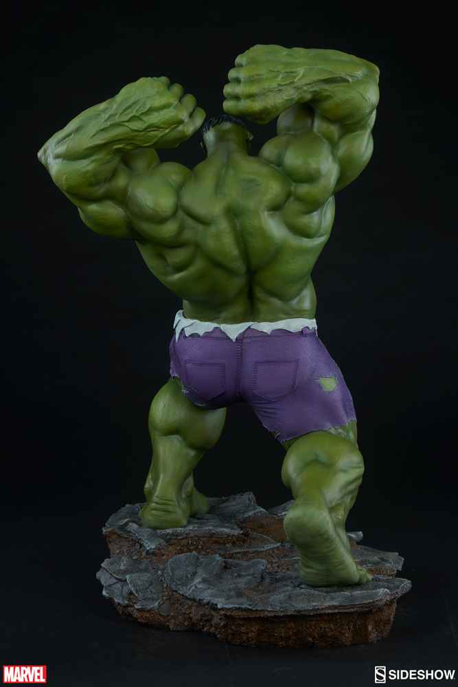 Marvel: Hulk - Avengers Assemble 24" Statue image