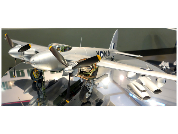 Tamiya De Havilland Mosquito FB Mk VI 1/32 Model Kit image